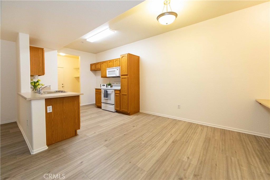 41410 Juniper St 2112