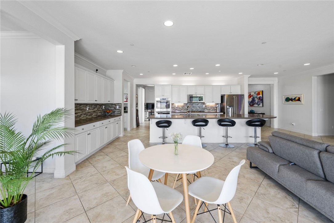 25728 Buffalo Circle