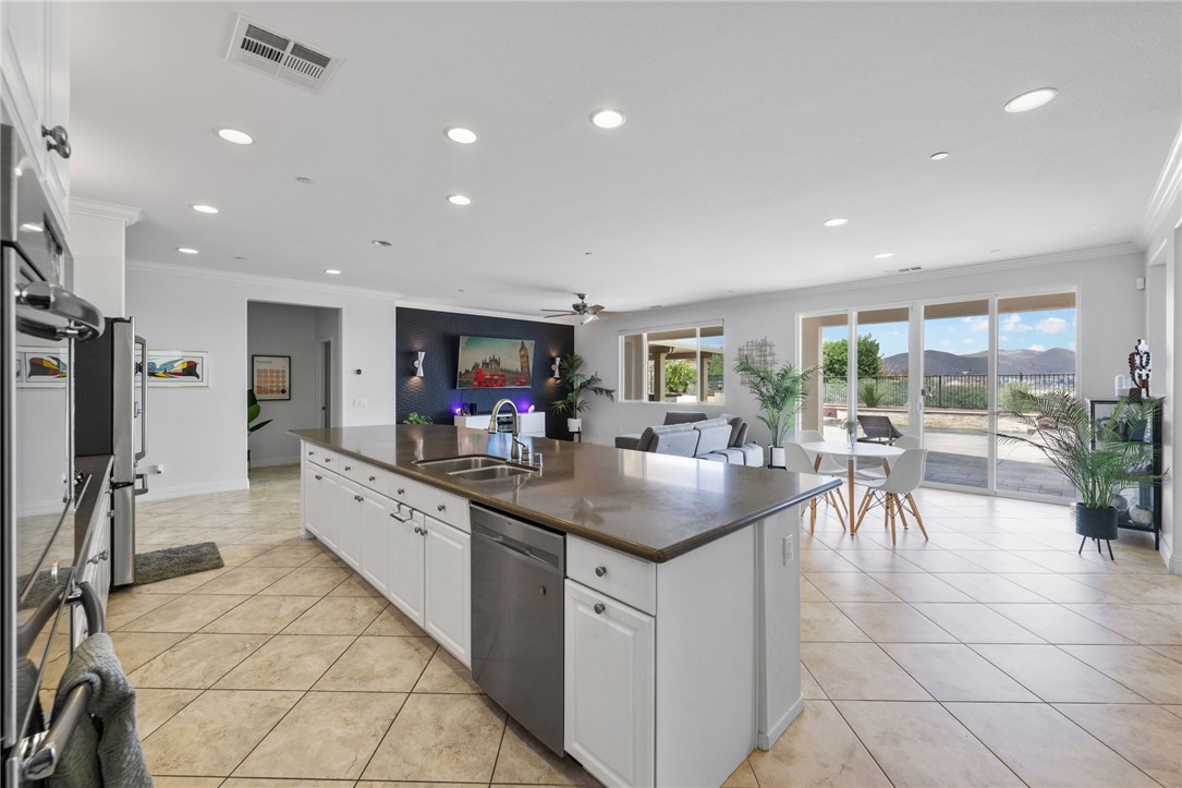 25728 Buffalo Circle