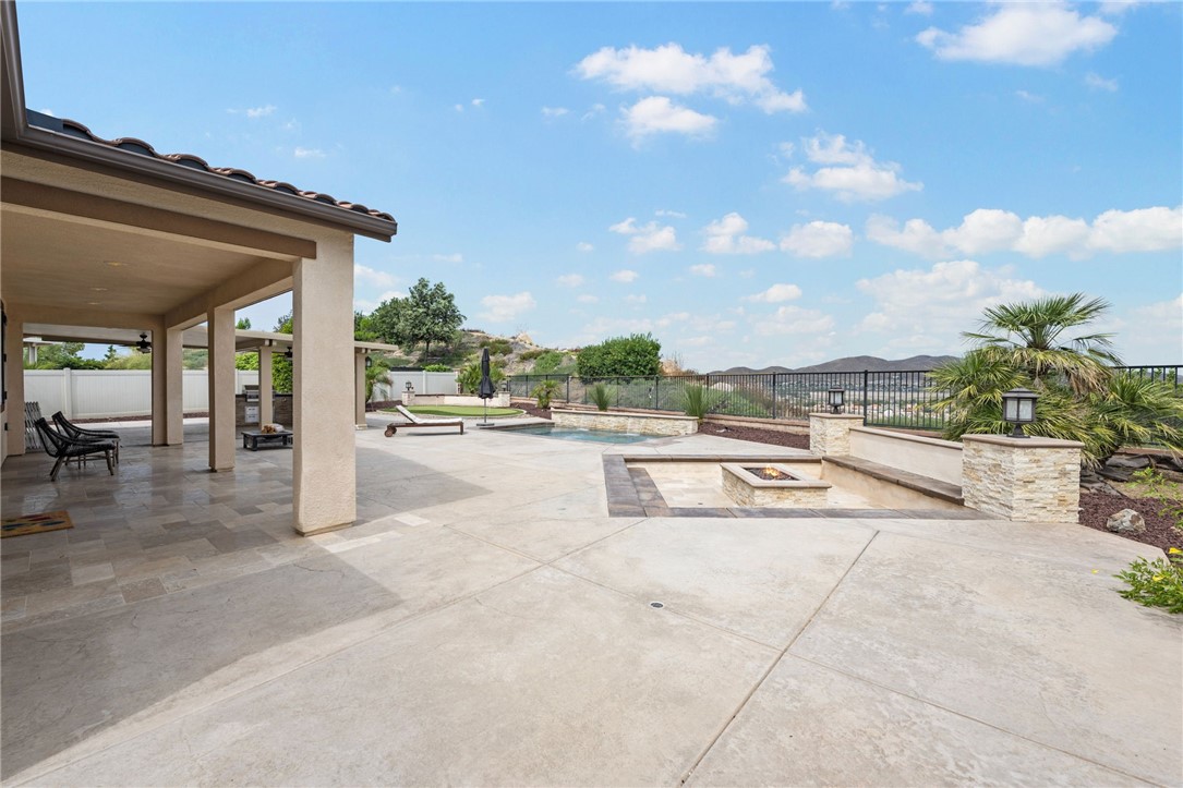25728 Buffalo Circle