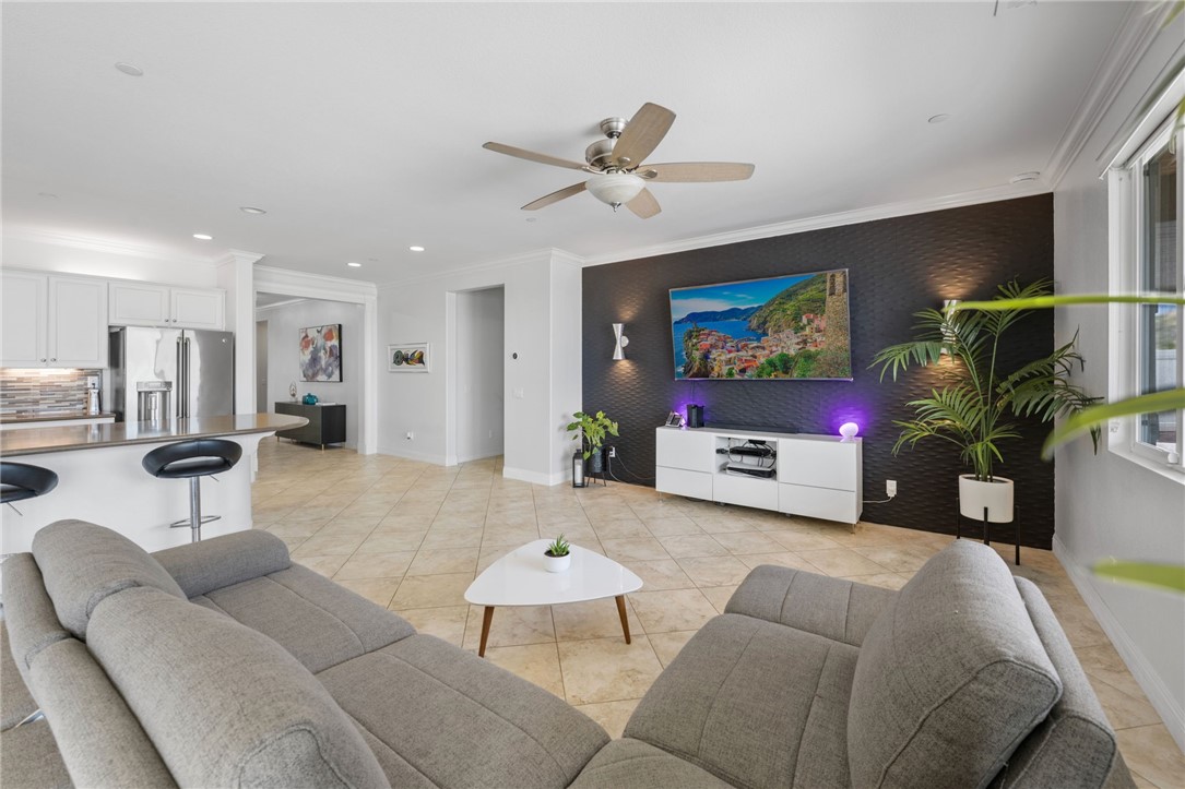 25728 Buffalo Circle