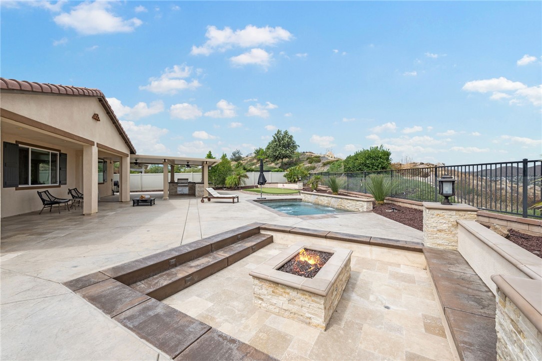 25728 Buffalo Circle
