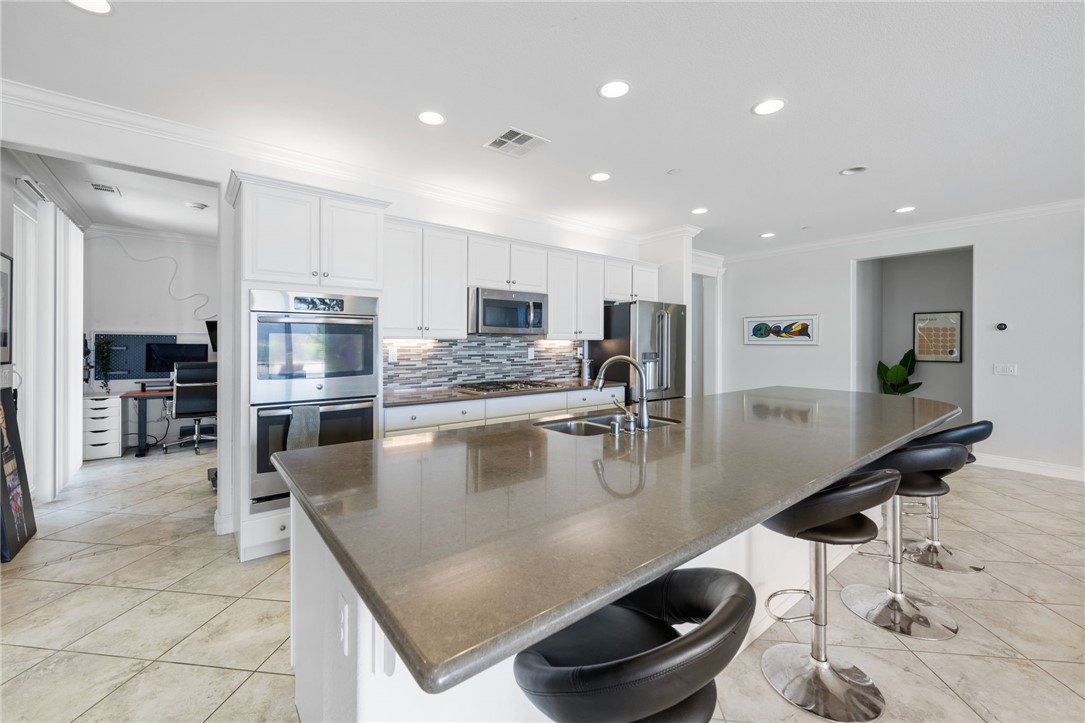 25728 Buffalo Circle