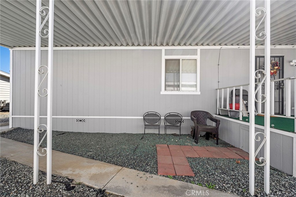 1525 W Oakland Avenue 52