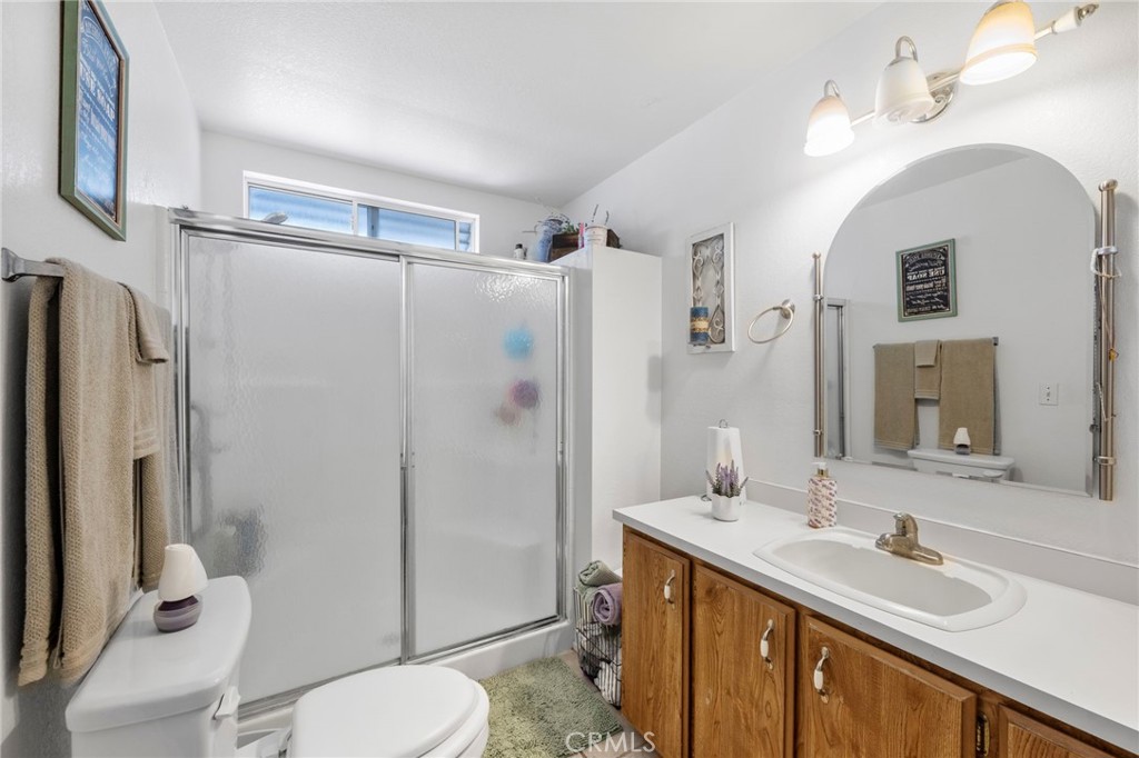 1525 W Oakland Avenue 52