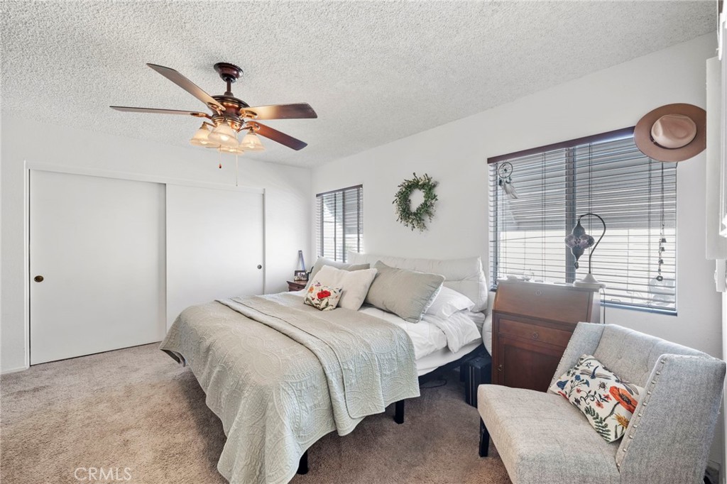 1525 W Oakland Avenue 52