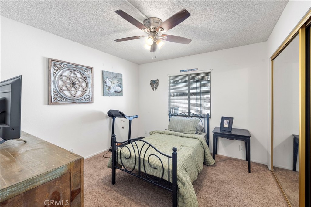 1525 W Oakland Avenue 52