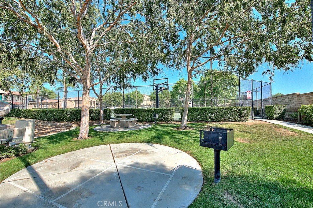 1625 Perennial Court