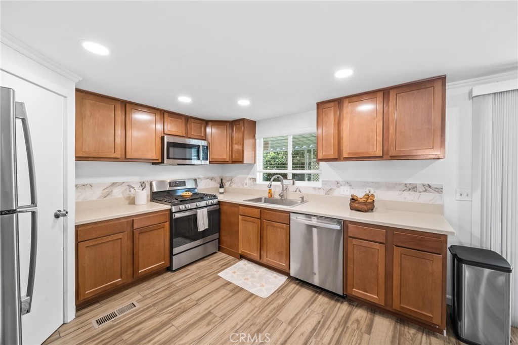 601 N Kirby Street 529