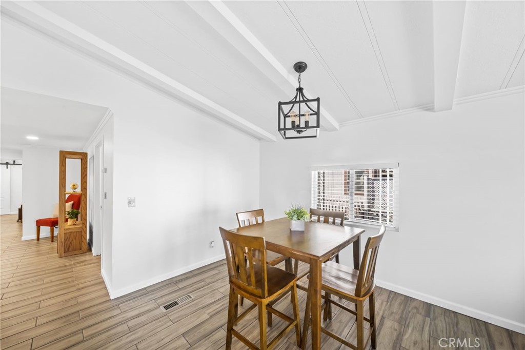 601 N Kirby Street 529