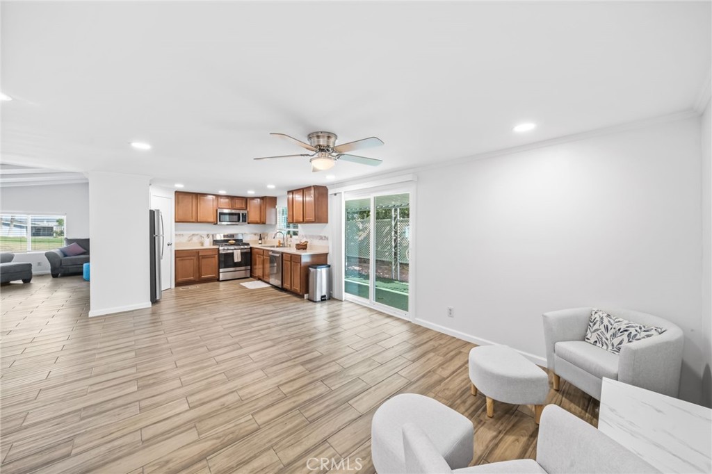 601 N Kirby Street 529