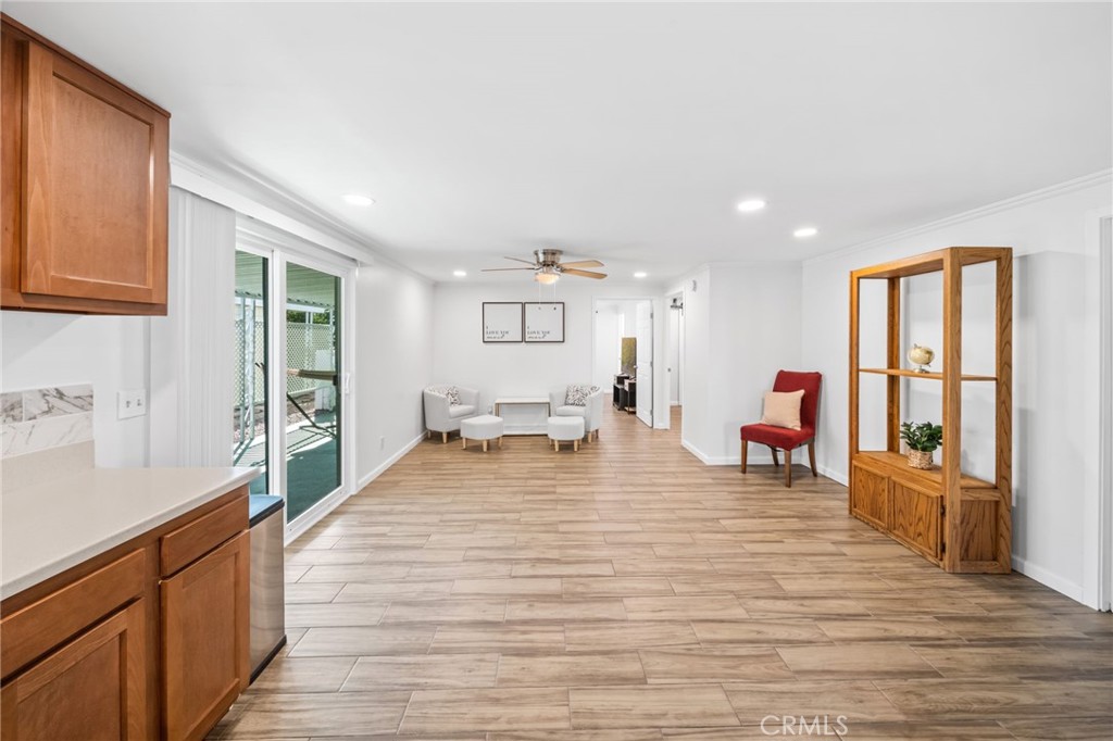 601 N Kirby Street 529