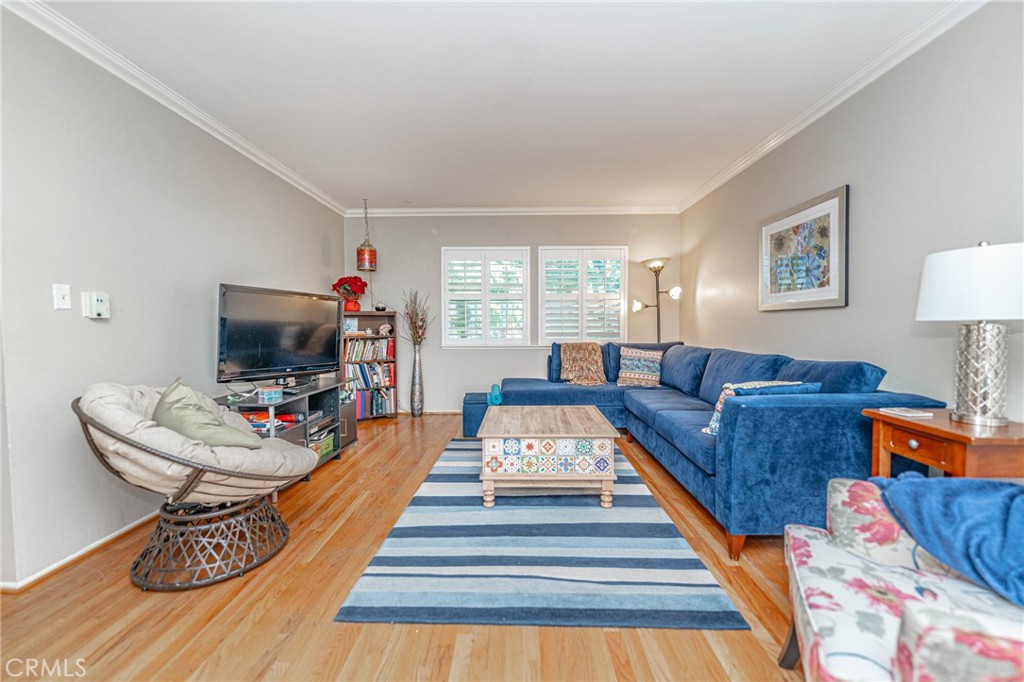 5880 Bowcroft Street 2