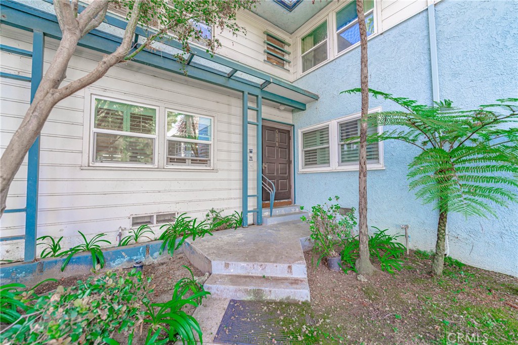 5880 Bowcroft Street 2