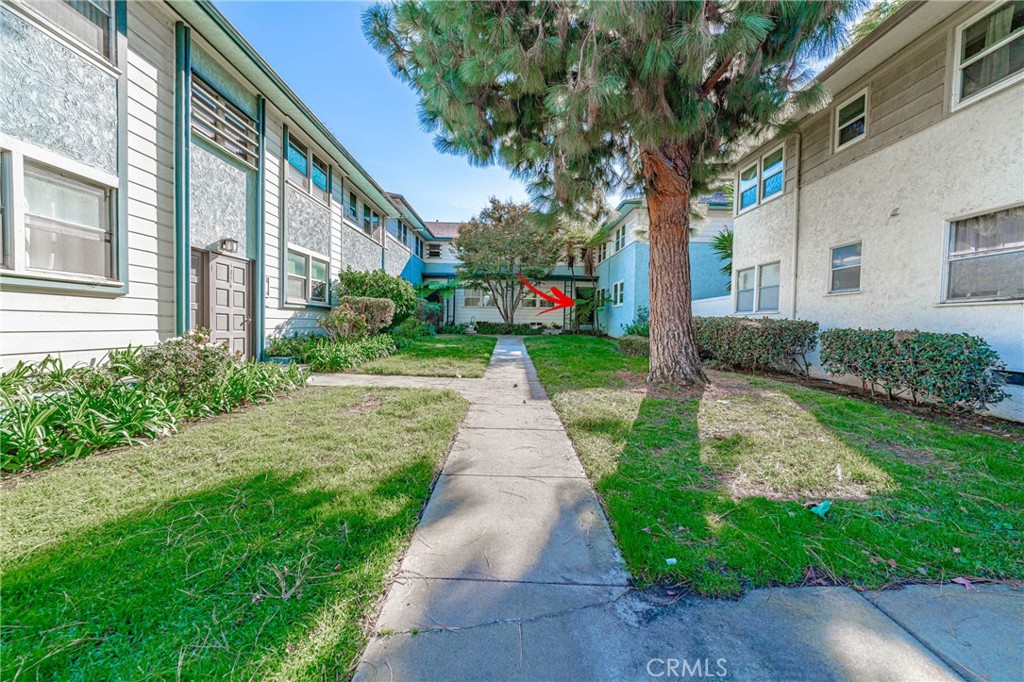 5880 Bowcroft Street 2