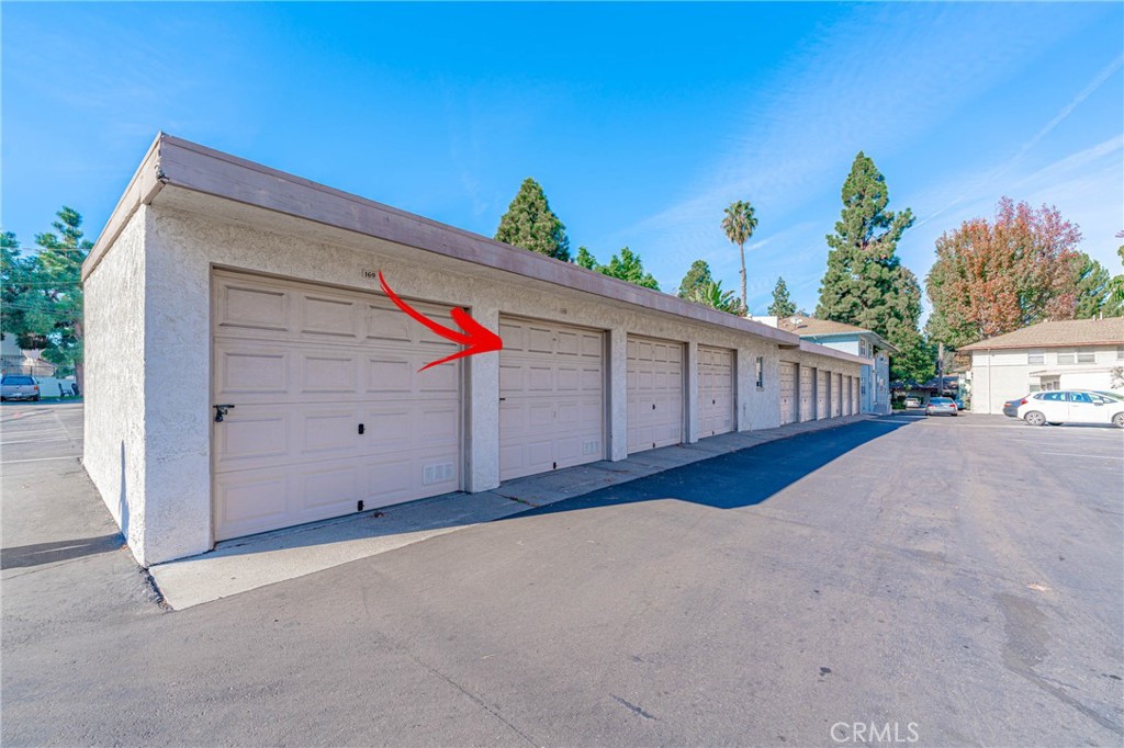 5880 Bowcroft Street 2