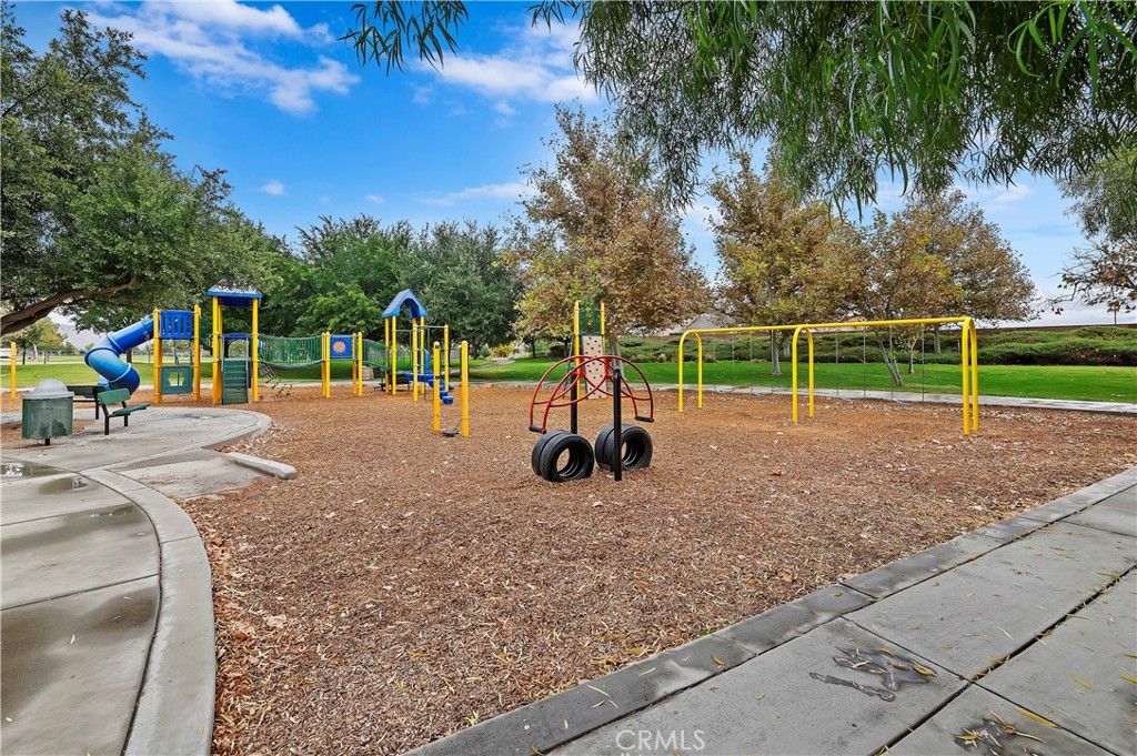 27807 Paddleboat Court