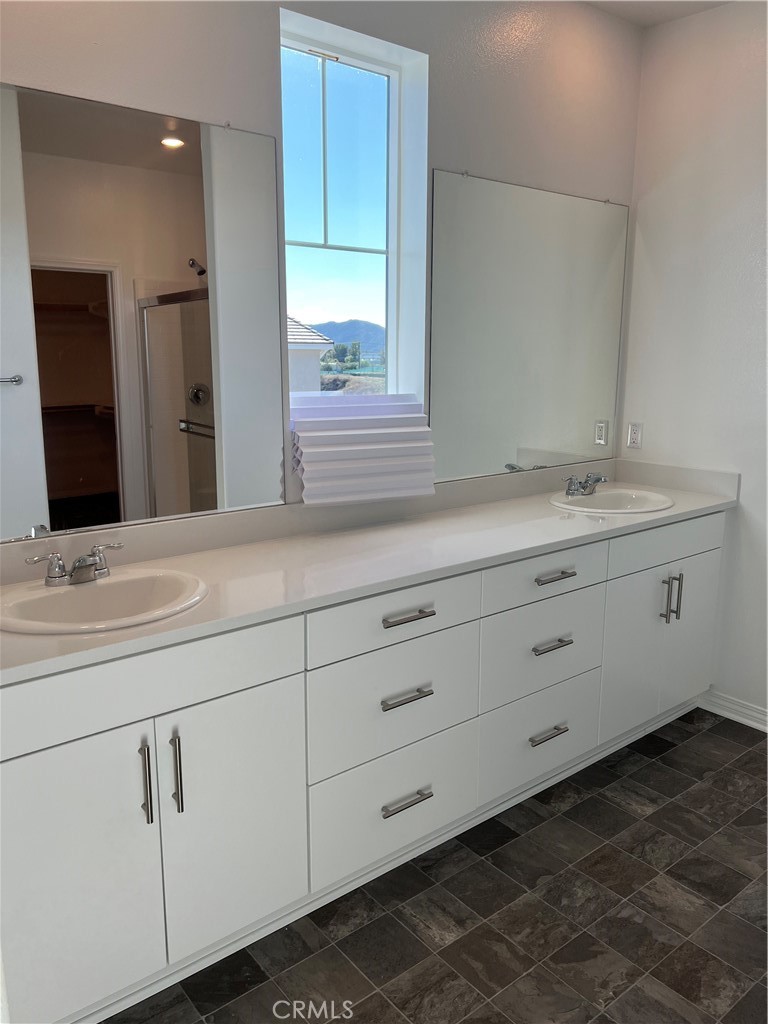 36351 Elizabeth 17101