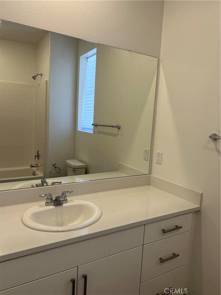 36351 Elizabeth 17101