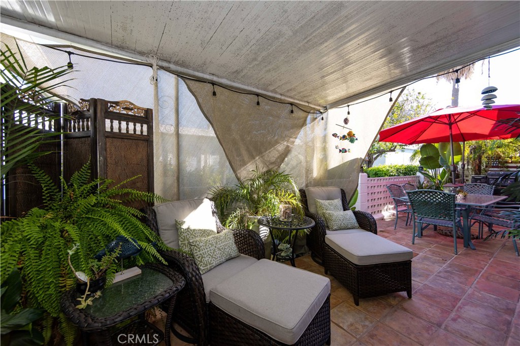 3747 Vista Campana S 36