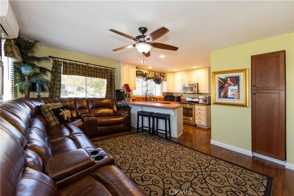 3747 Vista Campana S 36