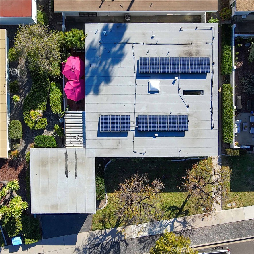 3747 Vista Campana S 36