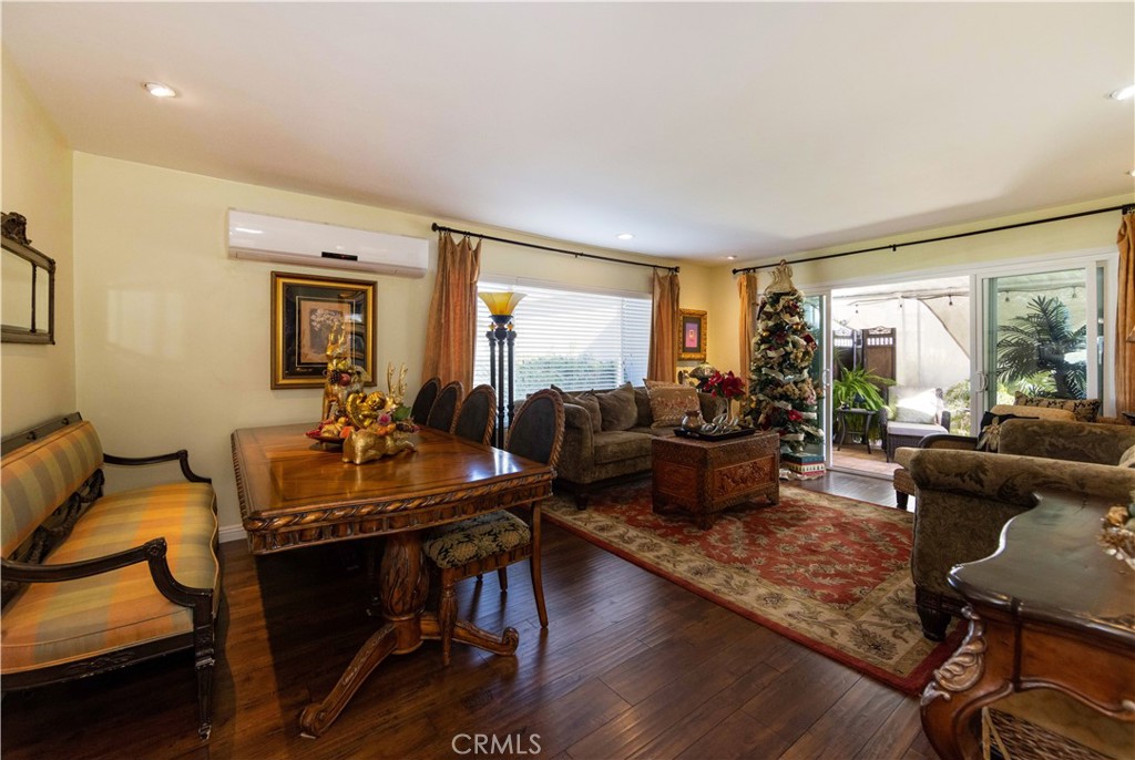 3747 Vista Campana S 36