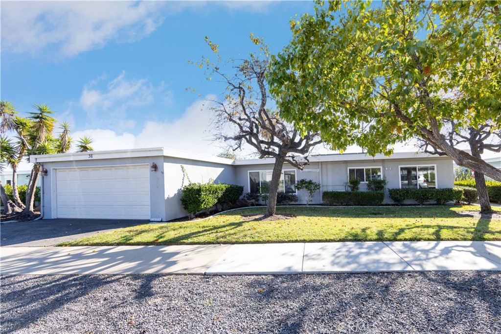 3747 Vista Campana S 36