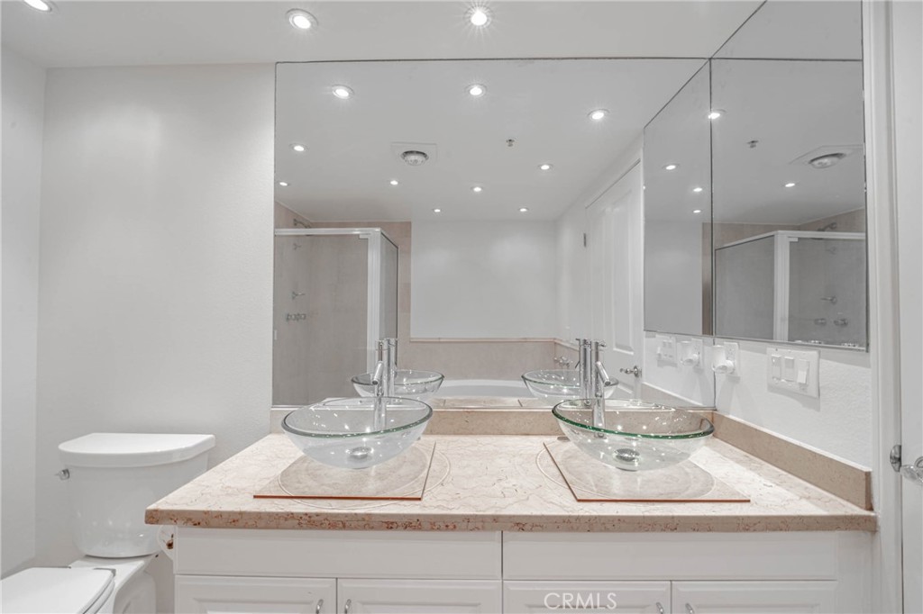 8559 Alcott Street 305