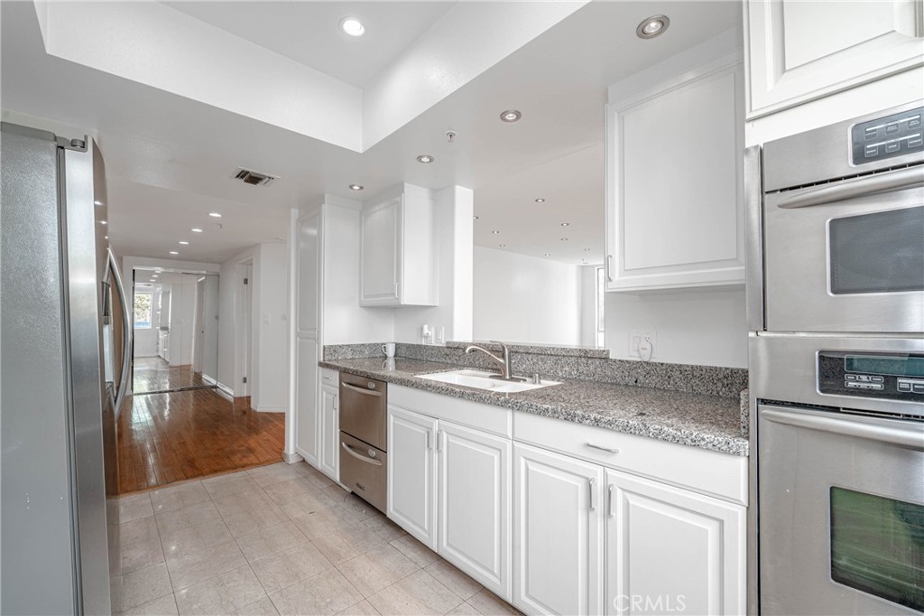 8559 Alcott Street 305