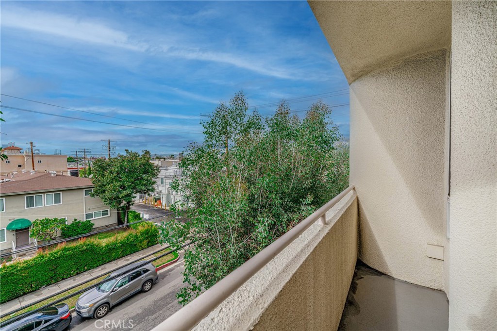 8559 Alcott Street 305