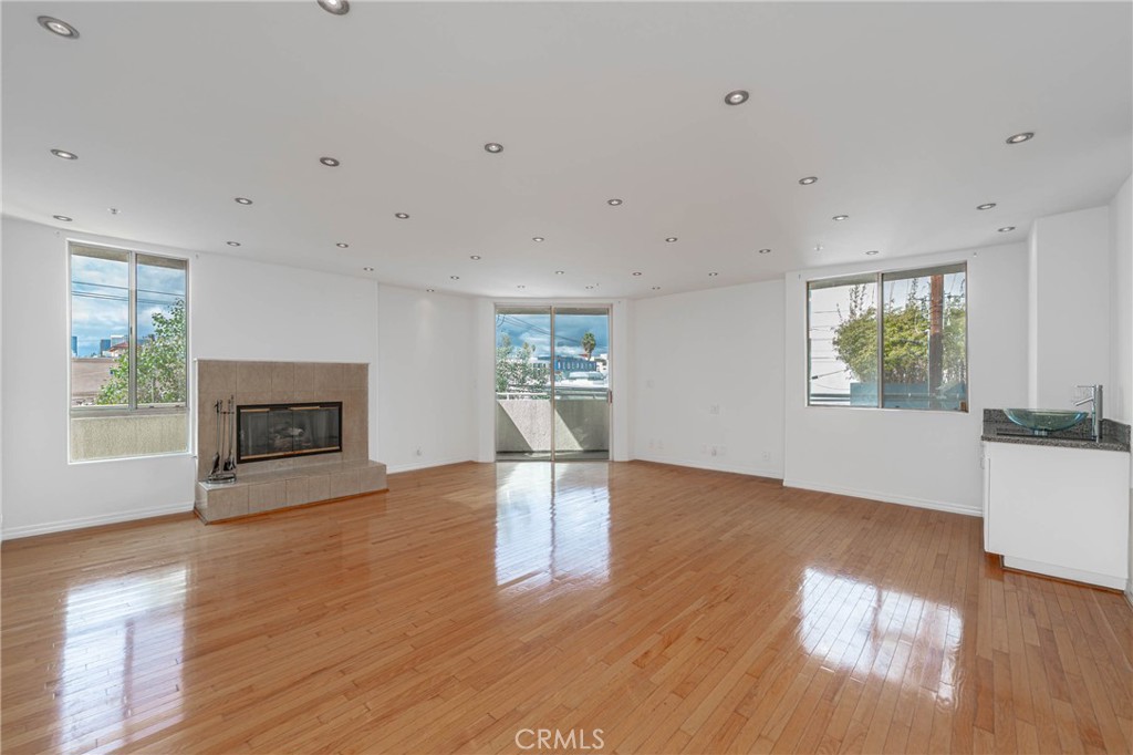 8559 Alcott Street 305