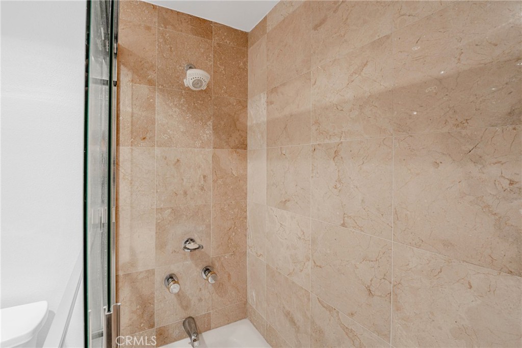 8559 Alcott Street 305