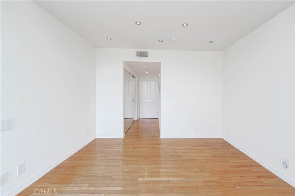 8559 Alcott Street 305