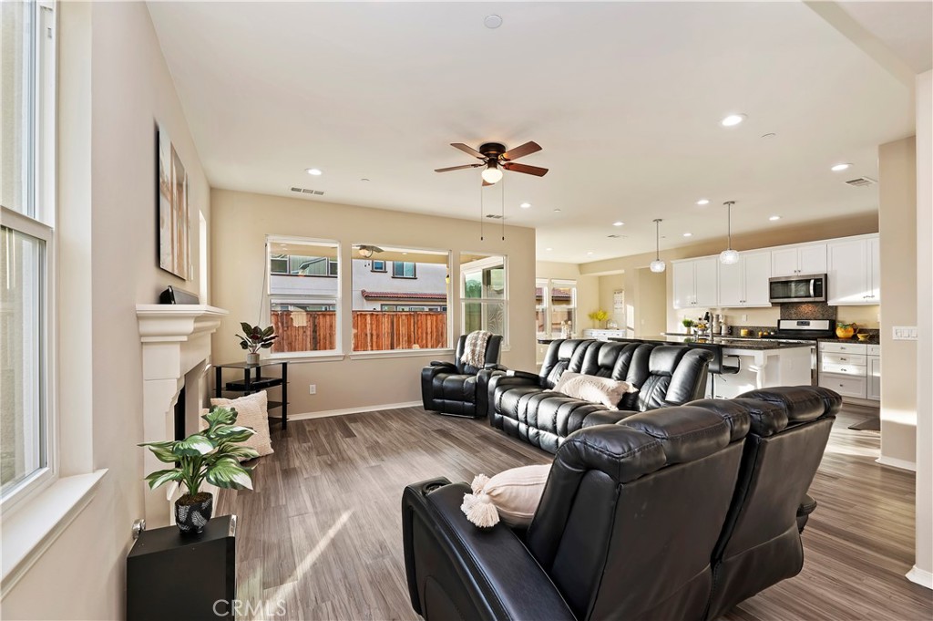 27843 Paddleboat Court