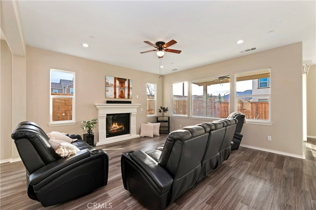 27843 Paddleboat Court