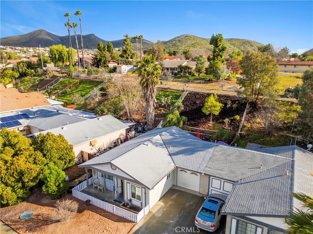 27251 El Puente Street