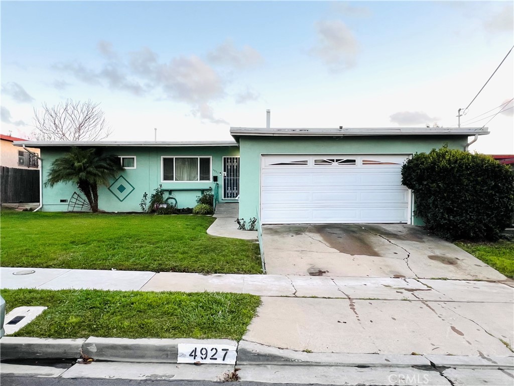 4927 Lakiba Palmer Avenue