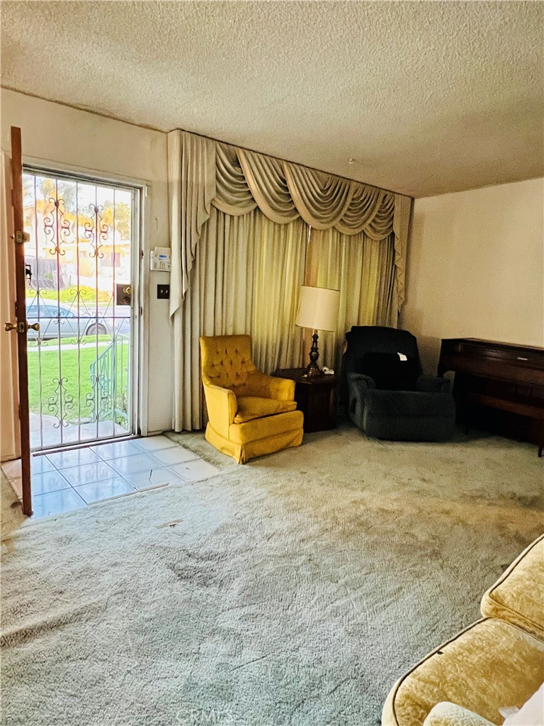 4927 Lakiba Palmer Avenue