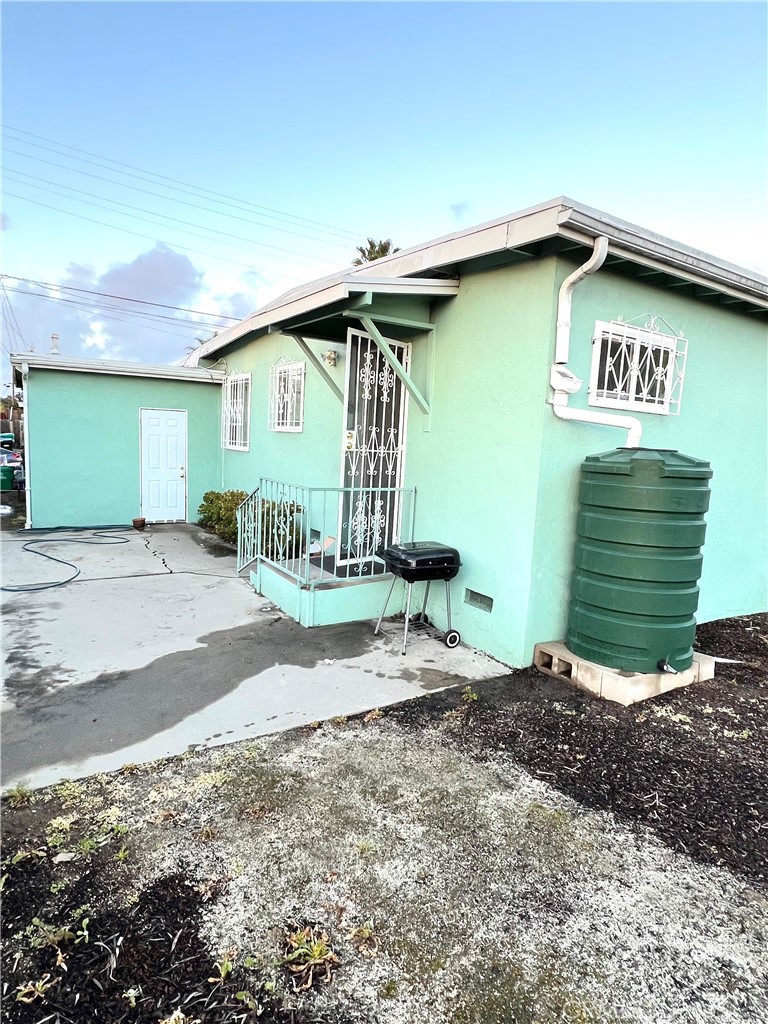 4927 Lakiba Palmer Avenue