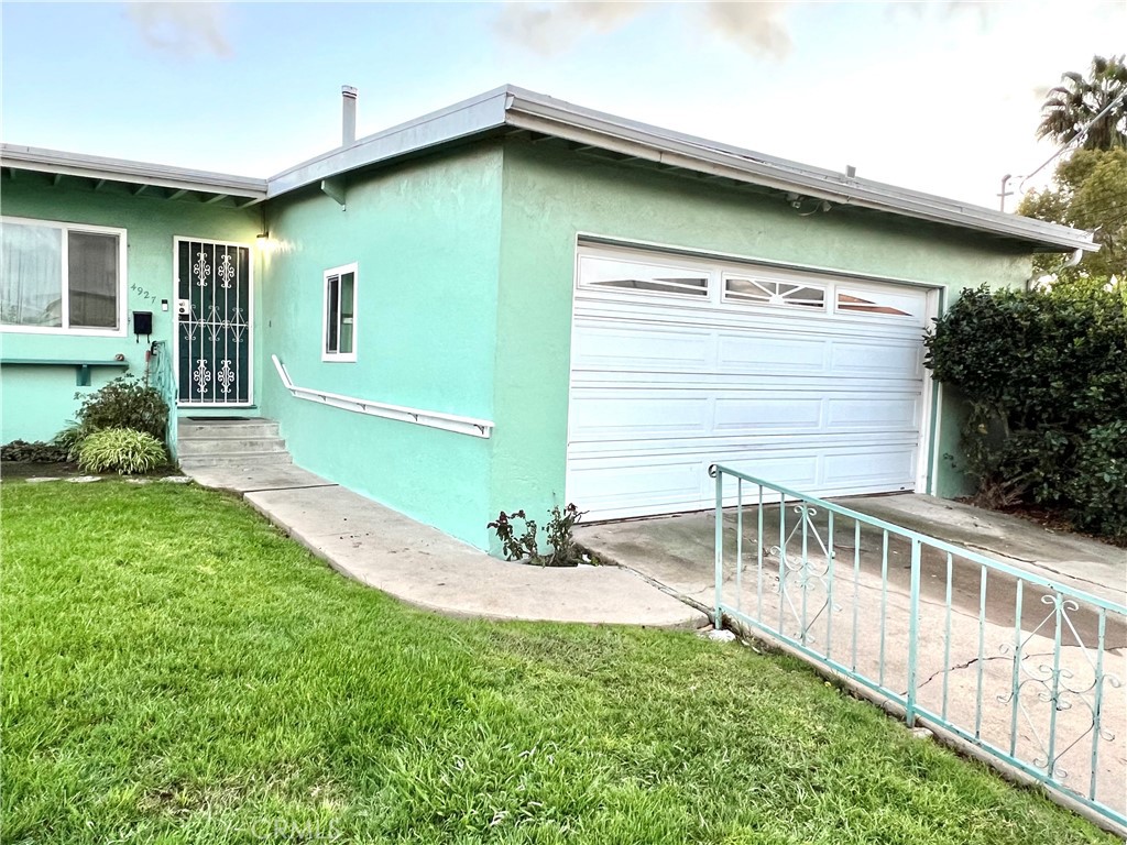 4927 Lakiba Palmer Avenue