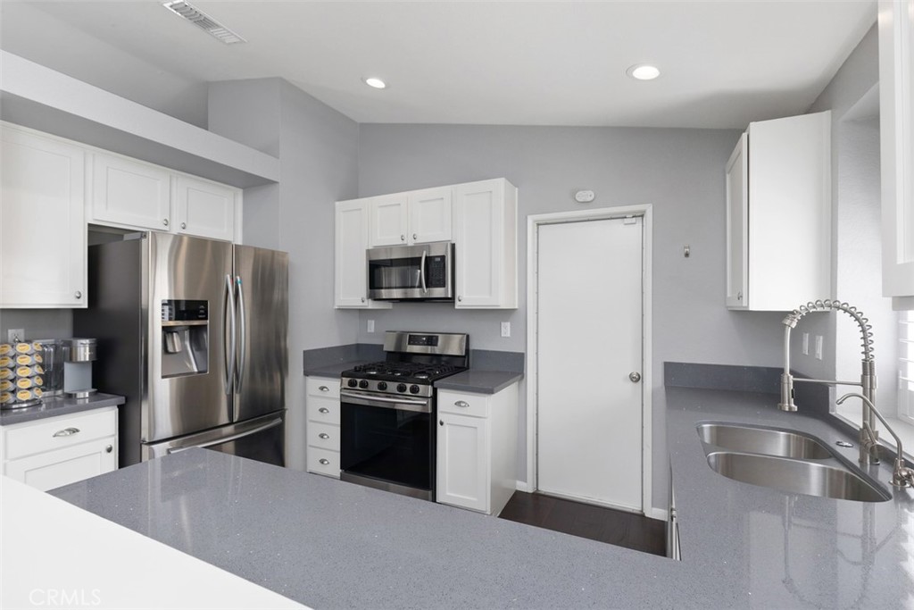 27093 Rainbow Creek Dr