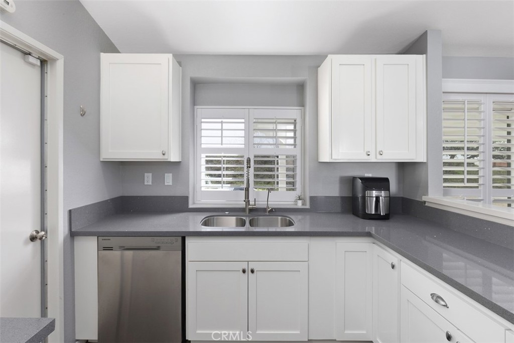 27093 Rainbow Creek Dr