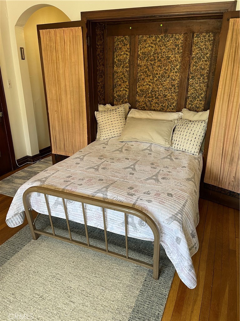 2121 James M Wood Boulevard 117