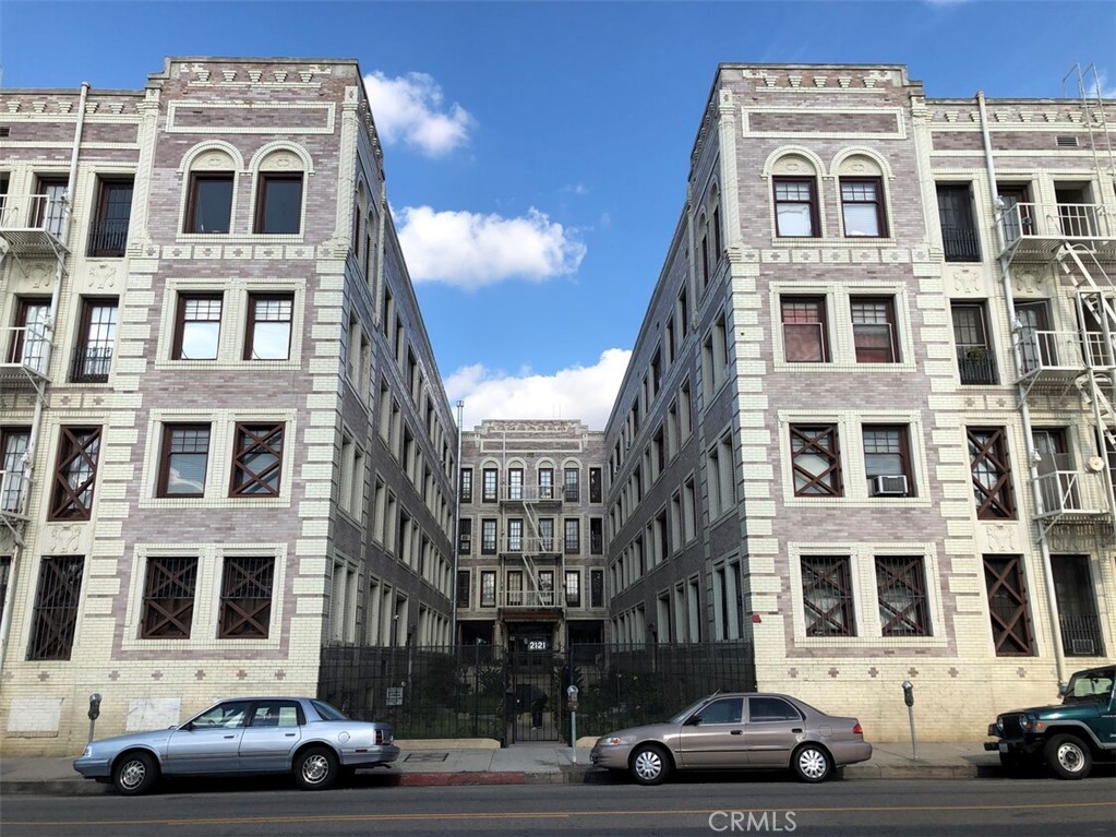 2121 James M Wood Boulevard 117