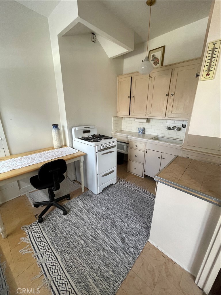 2121 James M Wood Boulevard 117