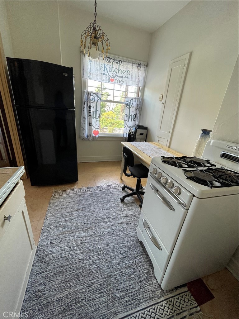 2121 James M Wood Boulevard 117