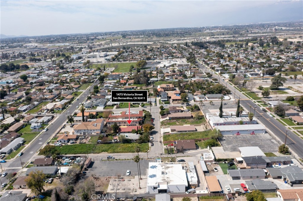1475 W Victoria Street