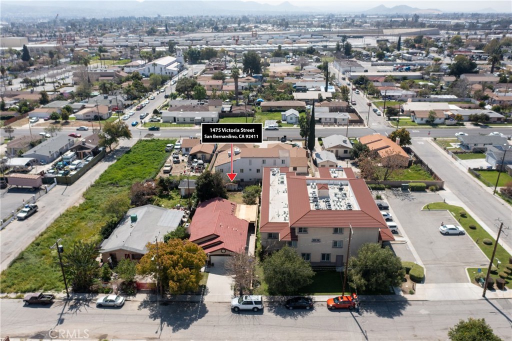 1475 W Victoria Street