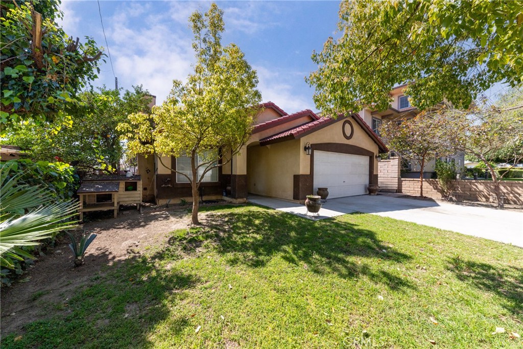 1475 W Victoria Street